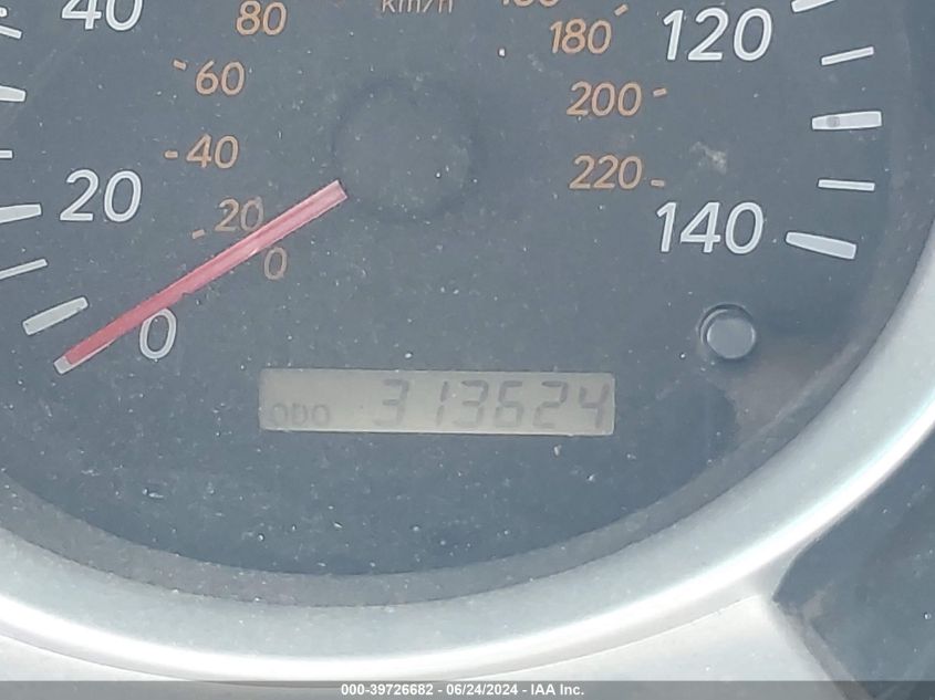 2004 Toyota Highlander V6 VIN: JTEDP21A040035686 Lot: 39726682