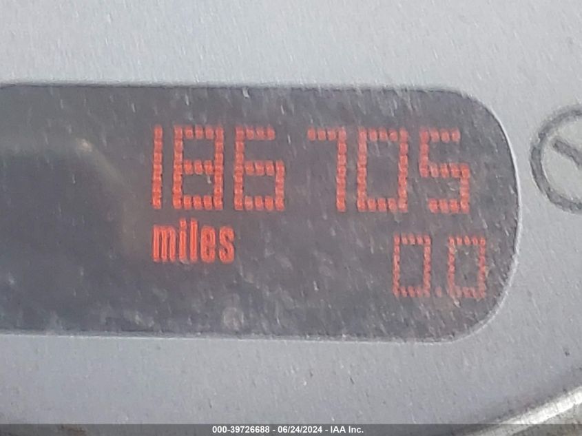 2005 Mini Cooper S VIN: WMWRH33495TF82461 Lot: 39726688