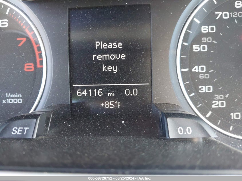 2015 Audi A4 2.0T Premium VIN: WAUAFAFL8FN026641 Lot: 39726752