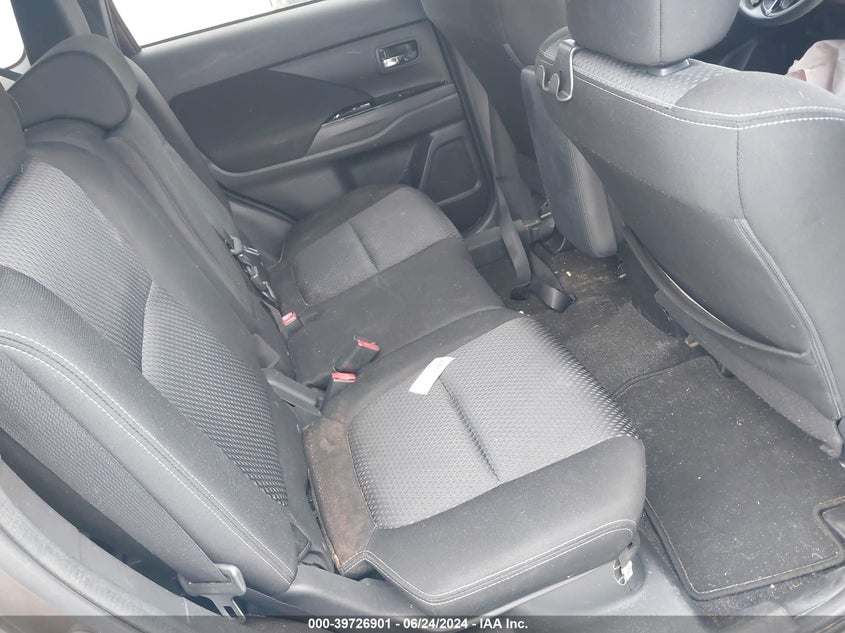 2018 Mitsubishi Outlander Le VIN: JA4AD3A38JZ020135 Lot: 39726901