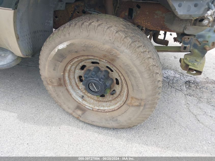 2001 Ford F-250 Lariat/Xl/Xlt VIN: 1FTNW21L01EC11566 Lot: 39727004