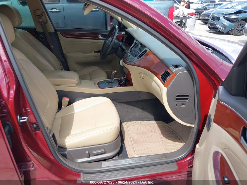 2013 Hyundai Genesis 3.8 VIN: KMHGC4DD5DU209559 Lot: 39727023