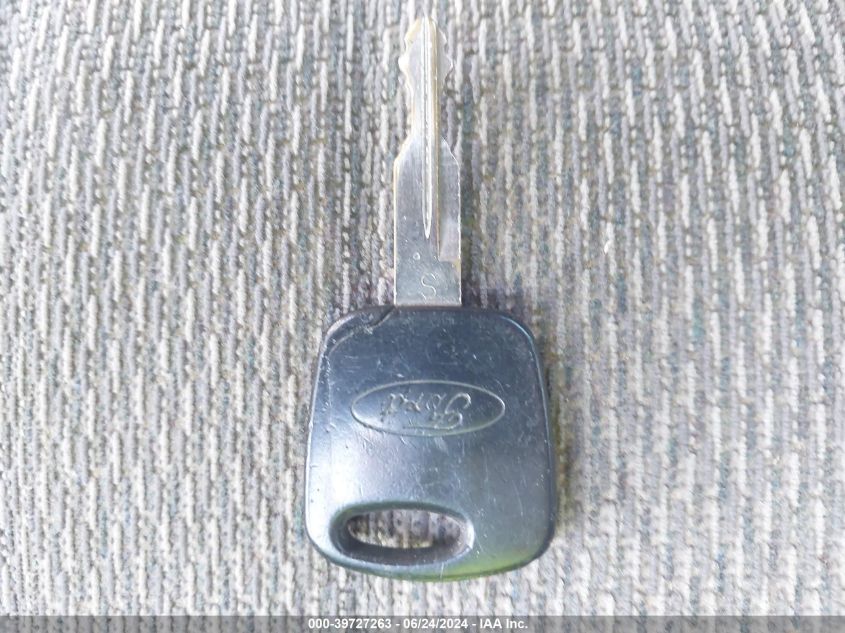 2000 Ford Excursion Xlt VIN: 1FMNU40L5YEA13400 Lot: 39727263