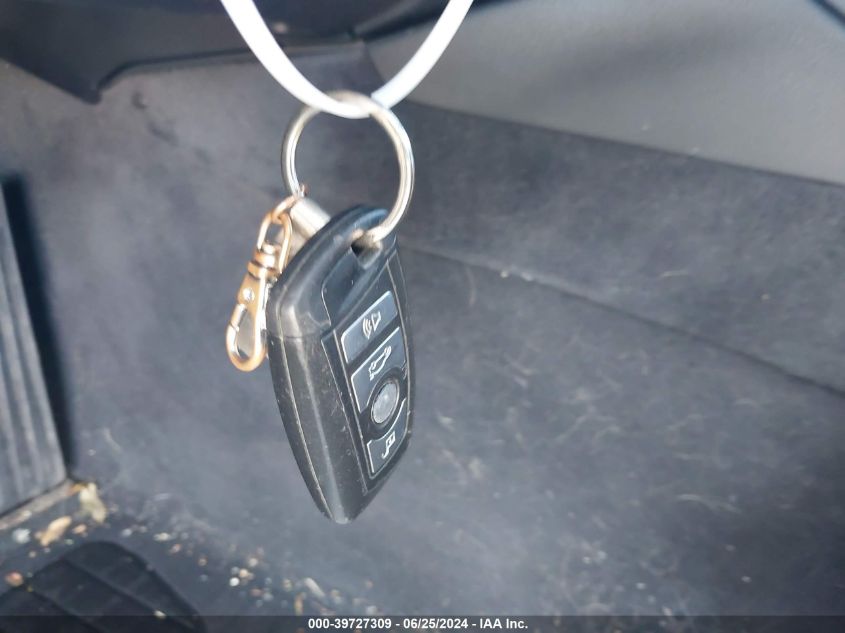 2012 BMW 528I VIN: WBAXG5C51CDX05883 Lot: 39727309