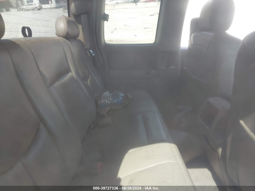 2004 Chevrolet Silverado 1500 K1500 VIN: 1GCEK19T94E370956 Lot: 39727336