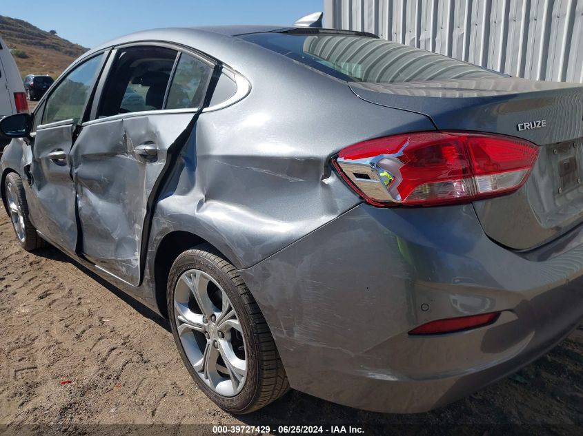 2019 Chevrolet Cruze Premier VIN: 1G1BF5SM8K7119146 Lot: 39727429