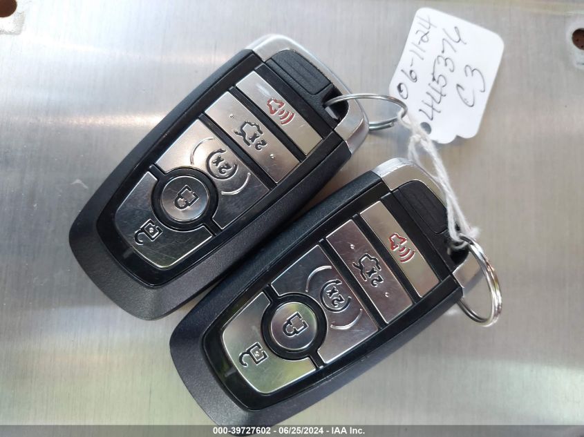 2017 Ford Edge Titanium VIN: 2FMPK4K92HBC15767 Lot: 39727602