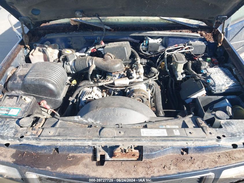 1996 GMC Suburban K2500 VIN: 1GKGK26RXTJ731046 Lot: 39727725