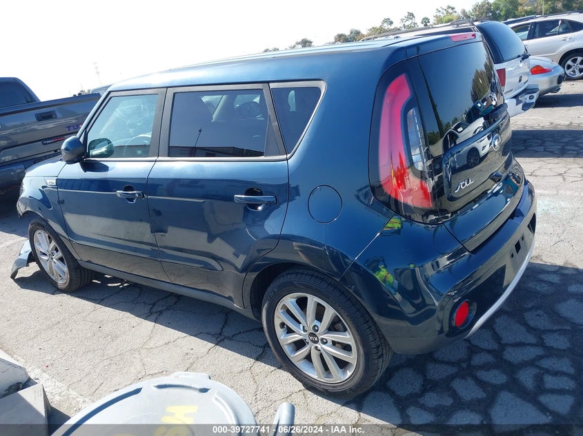 2018 Kia Soul + VIN: KNDJP3A54J7531402 Lot: 39727741