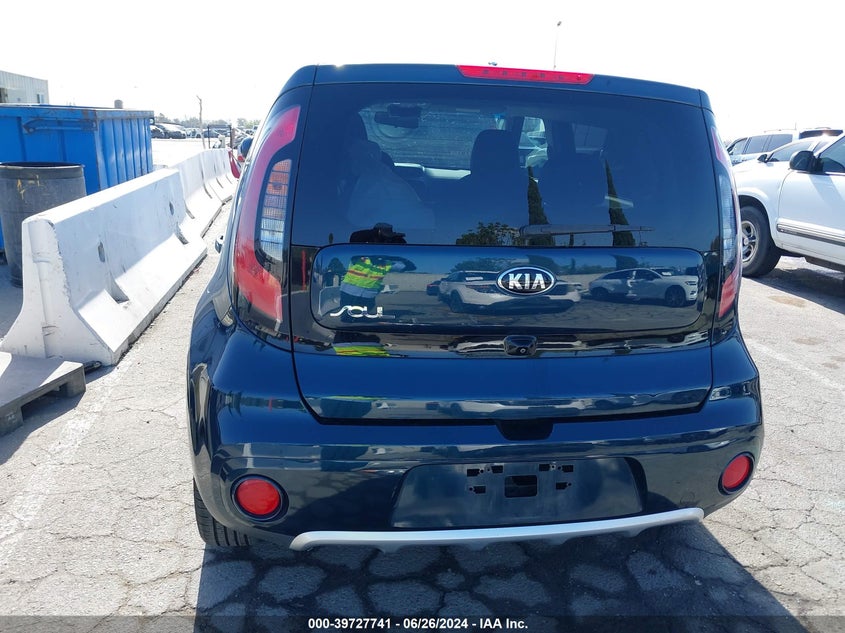 2018 Kia Soul + VIN: KNDJP3A54J7531402 Lot: 39727741