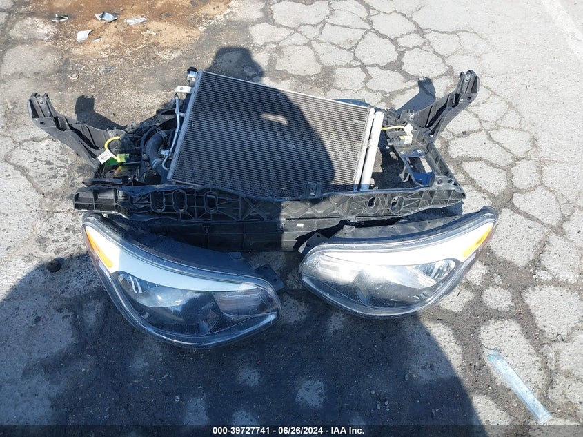 2018 Kia Soul + VIN: KNDJP3A54J7531402 Lot: 39727741