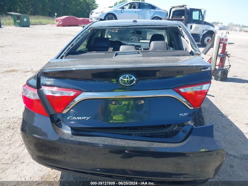 2015 Toyota Camry Le/Xle/Se/Xse VIN: 4T1BF1FK7FU498569 Lot: 39727809