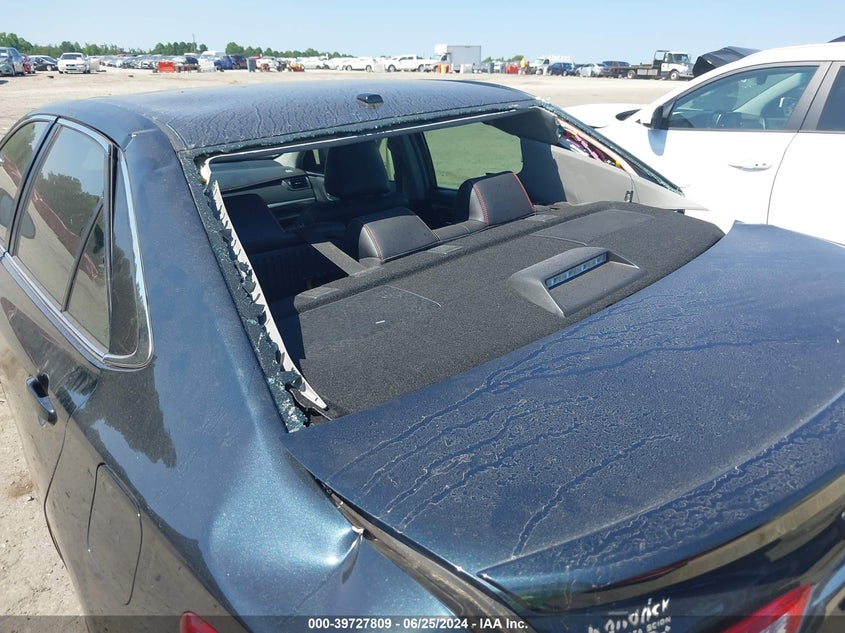 2015 Toyota Camry Le/Xle/Se/Xse VIN: 4T1BF1FK7FU498569 Lot: 39727809