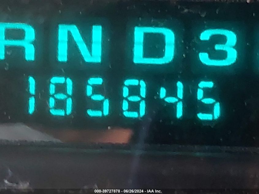 2001 Chevrolet Suburban 1500 Ls VIN: 3GNEC16T31G205160 Lot: 39727878