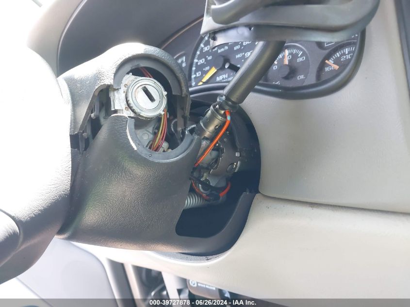 2001 Chevrolet Suburban 1500 Ls VIN: 3GNEC16T31G205160 Lot: 39727878