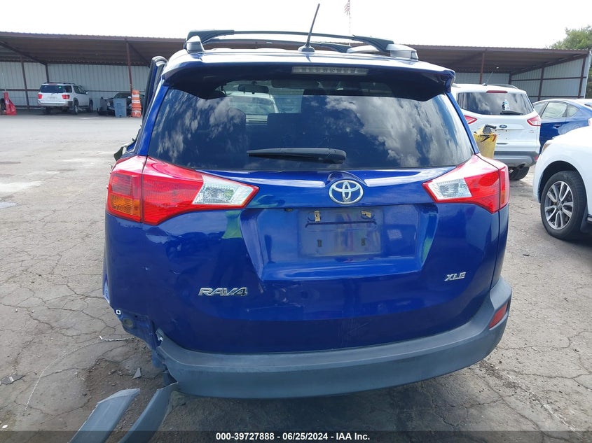 2015 TOYOTA RAV4 XLE - 2T3WFREV9FW181122