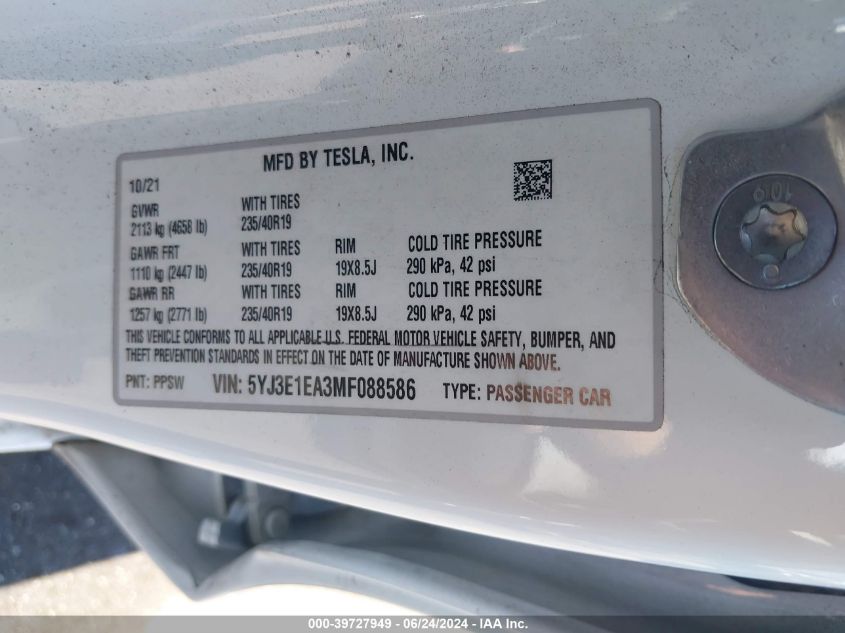 2021 TESLA MODEL 3 STANDARD RANGE PLUS REAR-WHEEL DRIVE - 5YJ3E1EA3MF088586