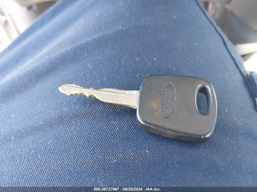 2002 Ford Focus Zx5 VIN: 3FAFP37352R200095 Lot: 39727967