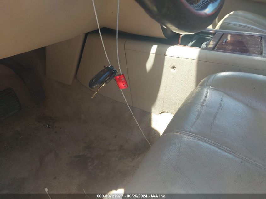 2008 Chevrolet Tahoe Ltz VIN: 1GNFC13078R217577 Lot: 39727977