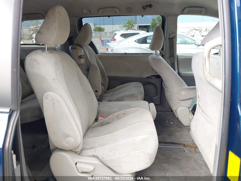 2011 Toyota Sienna Le V6 VIN: 5TDKK3DC4BS174937 Lot: 39727992