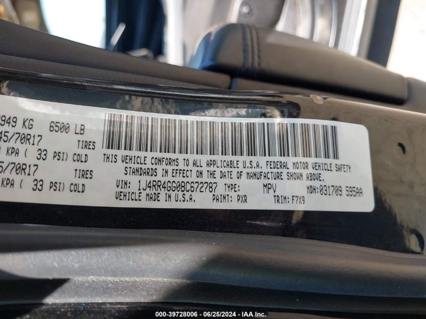 2011 Jeep Grand Cherokee Laredo VIN: 1J4RR4GG0BT672787 Lot: 39728006