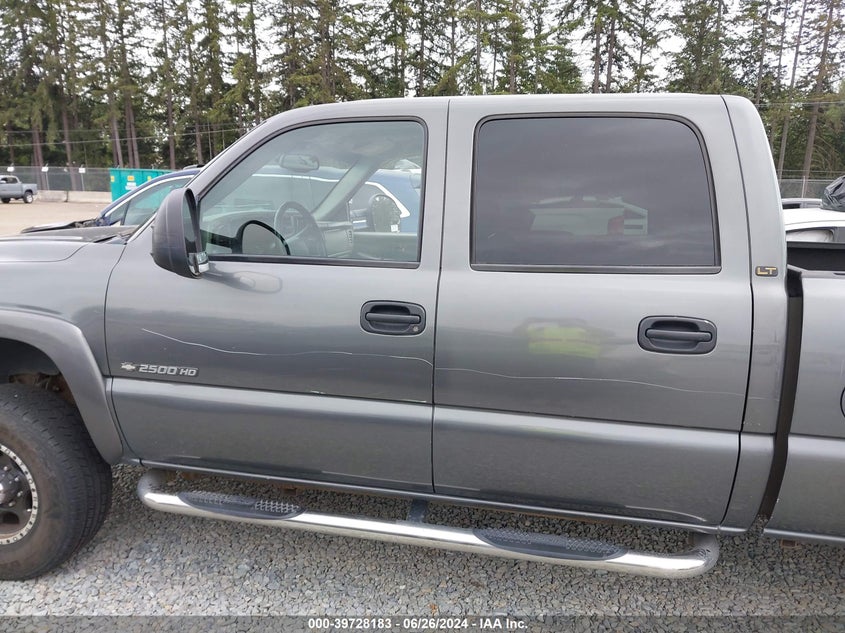 2002 Chevrolet Silverado 2500Hd Lt VIN: 1GCHK23G92F102155 Lot: 39728183
