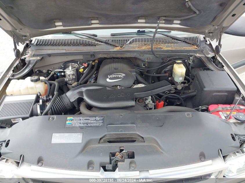 2002 Chevrolet Suburban 1500 Ls VIN: 1GNFK16Z52J235532 Lot: 39728195