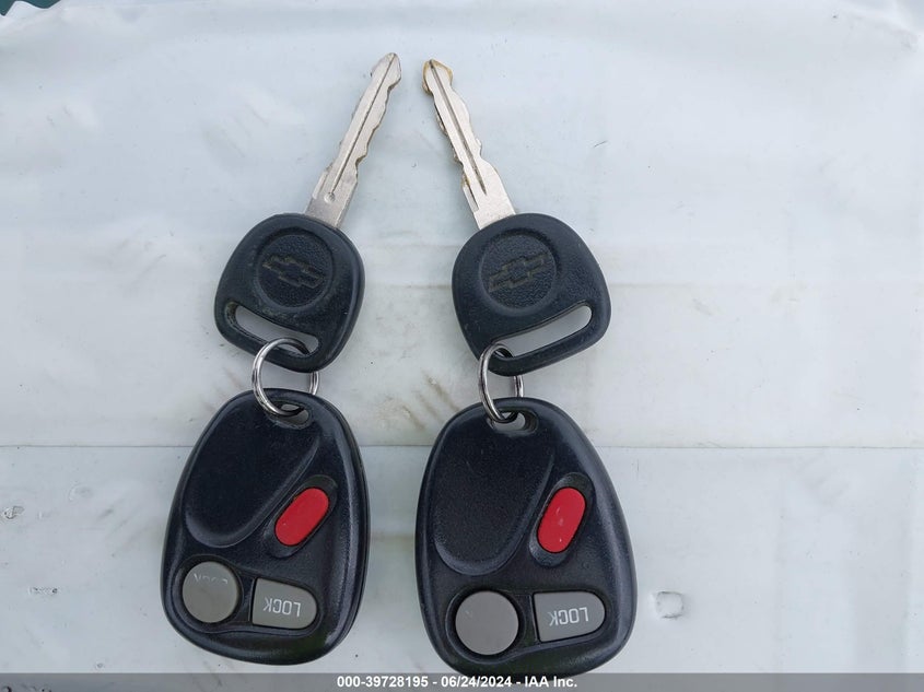 2002 Chevrolet Suburban 1500 Ls VIN: 1GNFK16Z52J235532 Lot: 39728195