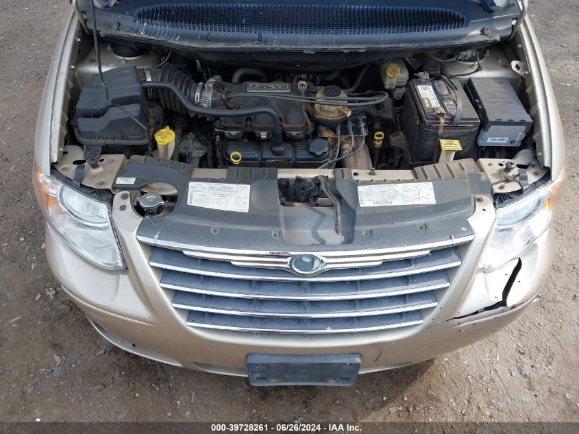 2005 Chrysler Town & Country Touring VIN: 2C4GP54L15R178931 Lot: 39728261