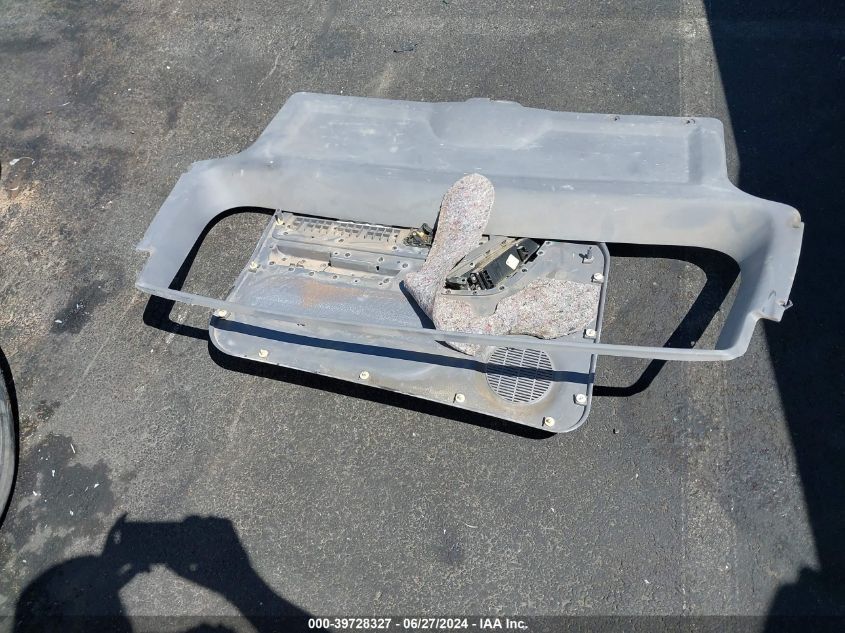 1998 Jeep Cherokee Classic/Limited/Sport VIN: 1J4FT68S0WL124846 Lot: 39728327