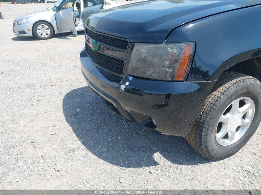 2013 Chevrolet Suburban 1500 Lt VIN: 1GNSKJE74DR199013 Lot: 39728481