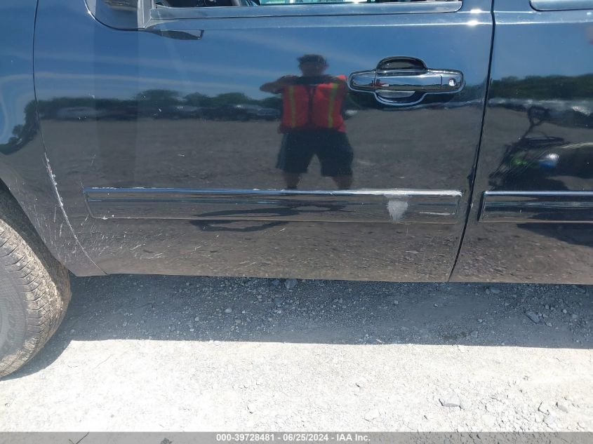 2013 Chevrolet Suburban 1500 Lt VIN: 1GNSKJE74DR199013 Lot: 39728481