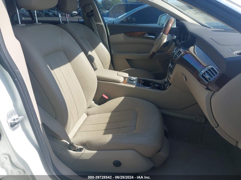 2012 Mercedes-Benz Cls 550 VIN: WDDLJ7DB2CA054547 Lot: 39728542