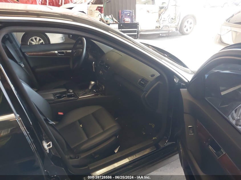 2009 Mercedes-Benz C 300 300 VIN: WDDGF54X89F205664 Lot: 39728586
