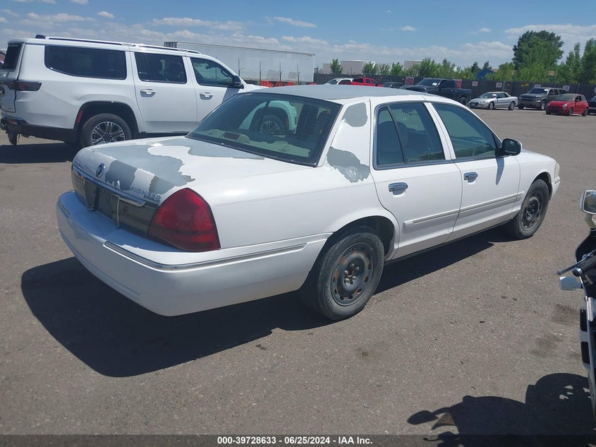 2008 Mercury Grand Marquis Gs VIN: 2MEFM74V08X623305 Lot: 39728633