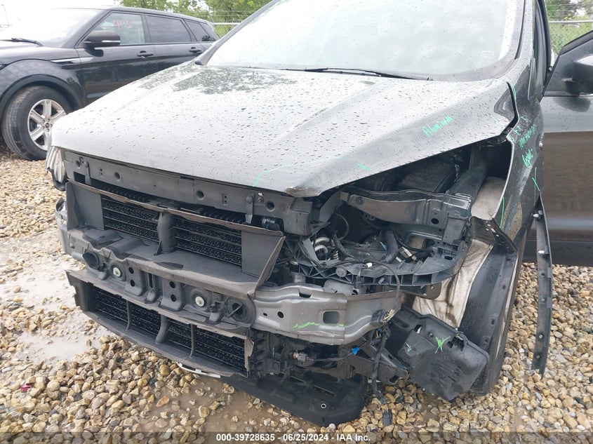 VIN 1FMCU0GD1KUC47772 2019 FORD ESCAPE SE