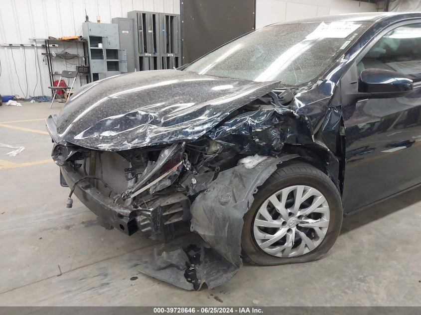 VIN 2T1BURHE5KC178769 2019 TOYOTA COROLLA LE