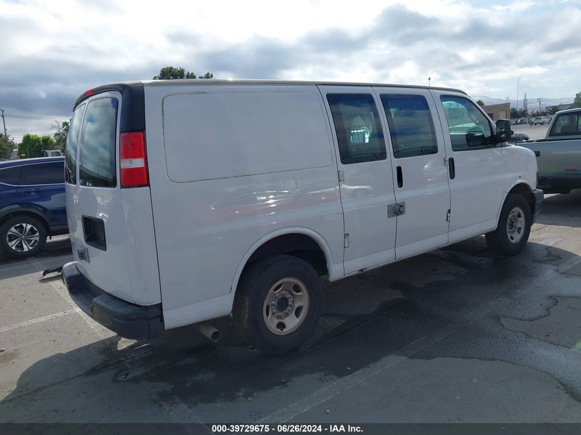 VIN 1GCWGAFP5J1174559 2018 CHEVROLET EXPRESS 2500 WORK VAN
