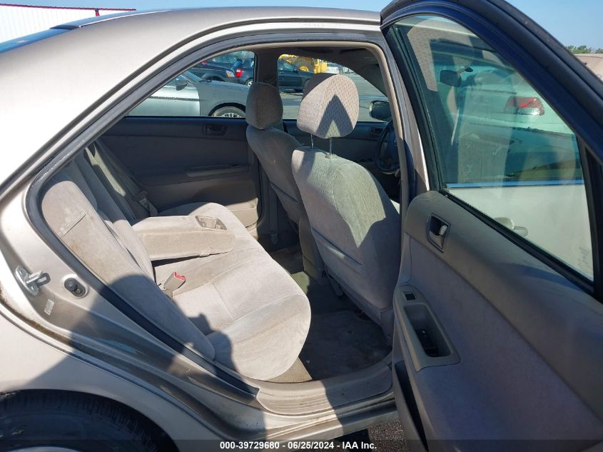 2003 Toyota Camry Le VIN: 4T1BE30K33U711679 Lot: 39729680