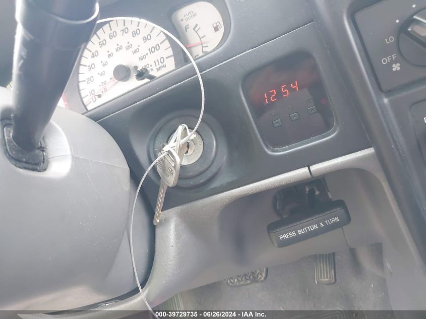 2002 Toyota Tacoma Xtracab VIN: 5TEWM72N72Z041325 Lot: 39729735