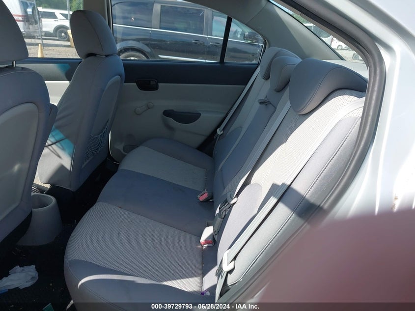 2010 Hyundai Accent Gls VIN: KMHCN4AC1AU404543 Lot: 39729793