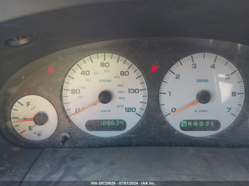 2002 Dodge Grand Caravan Sport VIN: 2B4GP44382R744246 Lot: 39729826