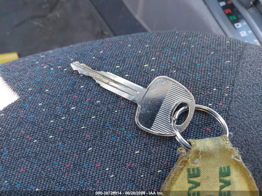 2002 Hyundai Accent Gl VIN: KMHCG45C12U369203 Lot: 39729914