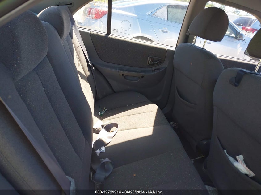 2002 Hyundai Accent Gl VIN: KMHCG45C12U369203 Lot: 39729914