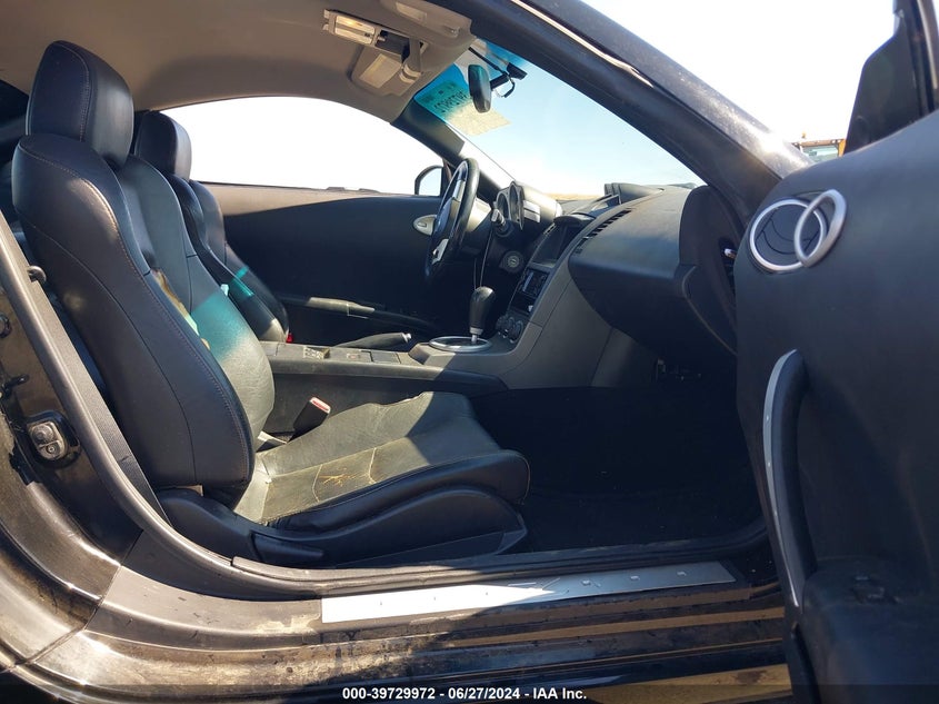 2003 Nissan 350Z Touring VIN: JN1AZ34D13T104561 Lot: 39729972