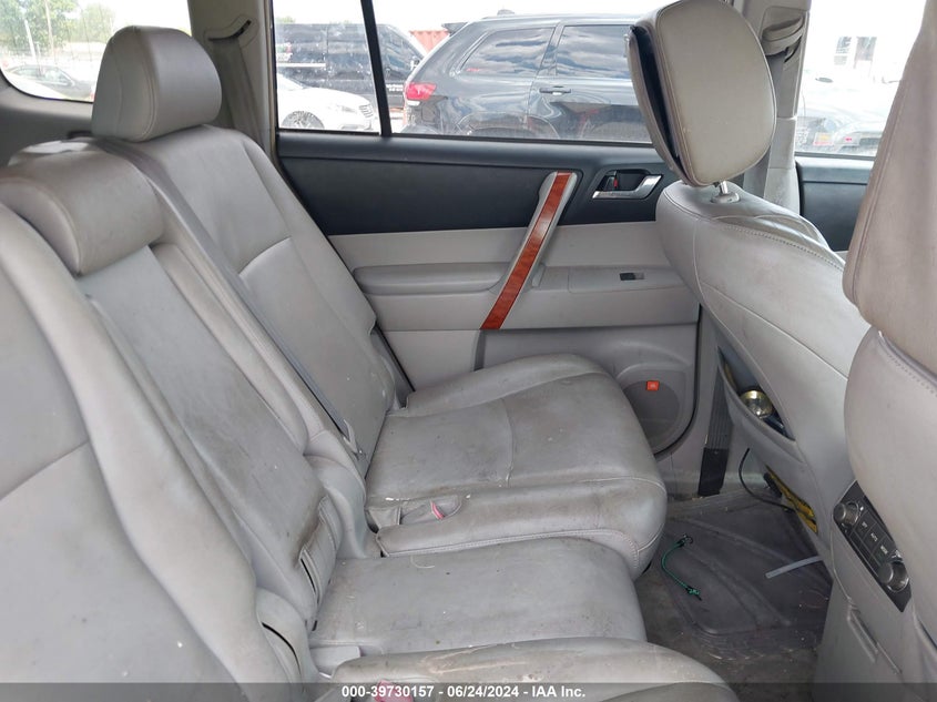 2008 Toyota Highlander Limited VIN: JTEES42A082070753 Lot: 39730157
