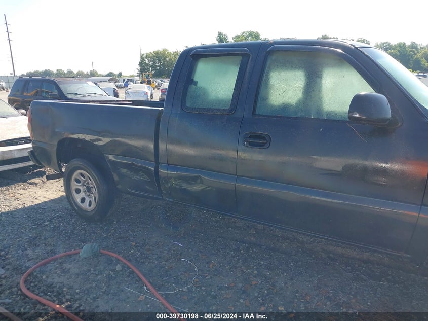 2005 Chevrolet Silverado 1500 Work Truck VIN: 1GCEC19X75Z105205 Lot: 39730198