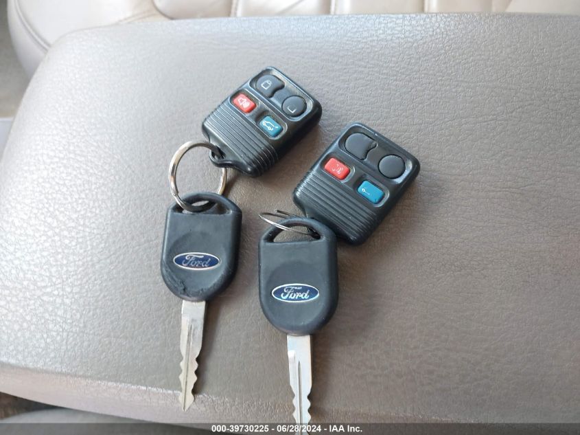 2002 Ford Explorer Xlt VIN: 1FMZU63E22UA39475 Lot: 39730225