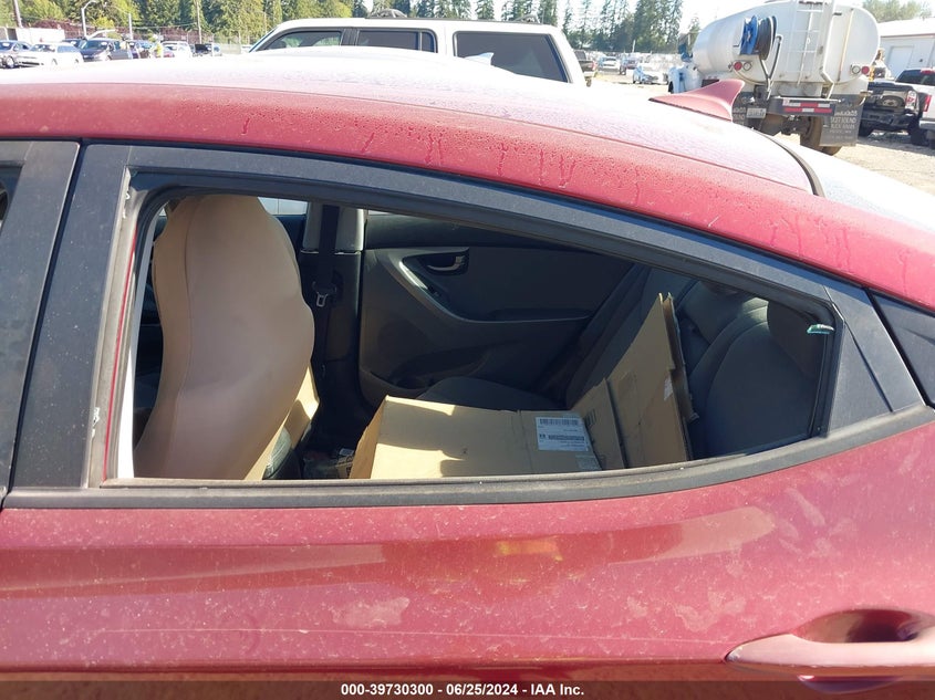 2014 Hyundai Elantra Se/Sport/Limited VIN: 5NPDH4AE9EH543501 Lot: 39730300