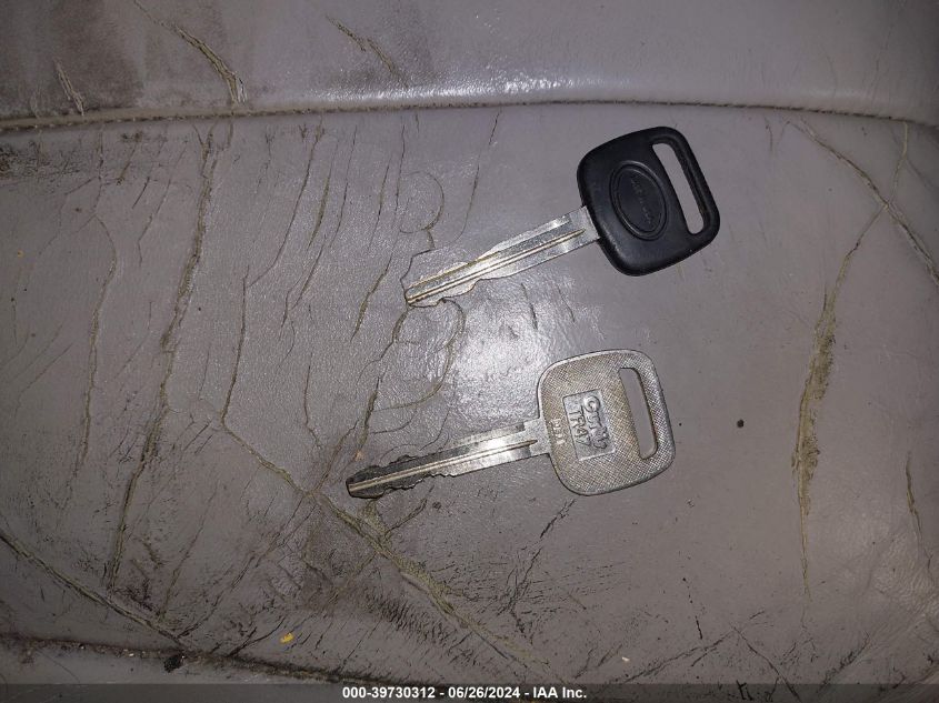 1995 Toyota Camry Le VIN: 4T1SK12E4SU561679 Lot: 39730312